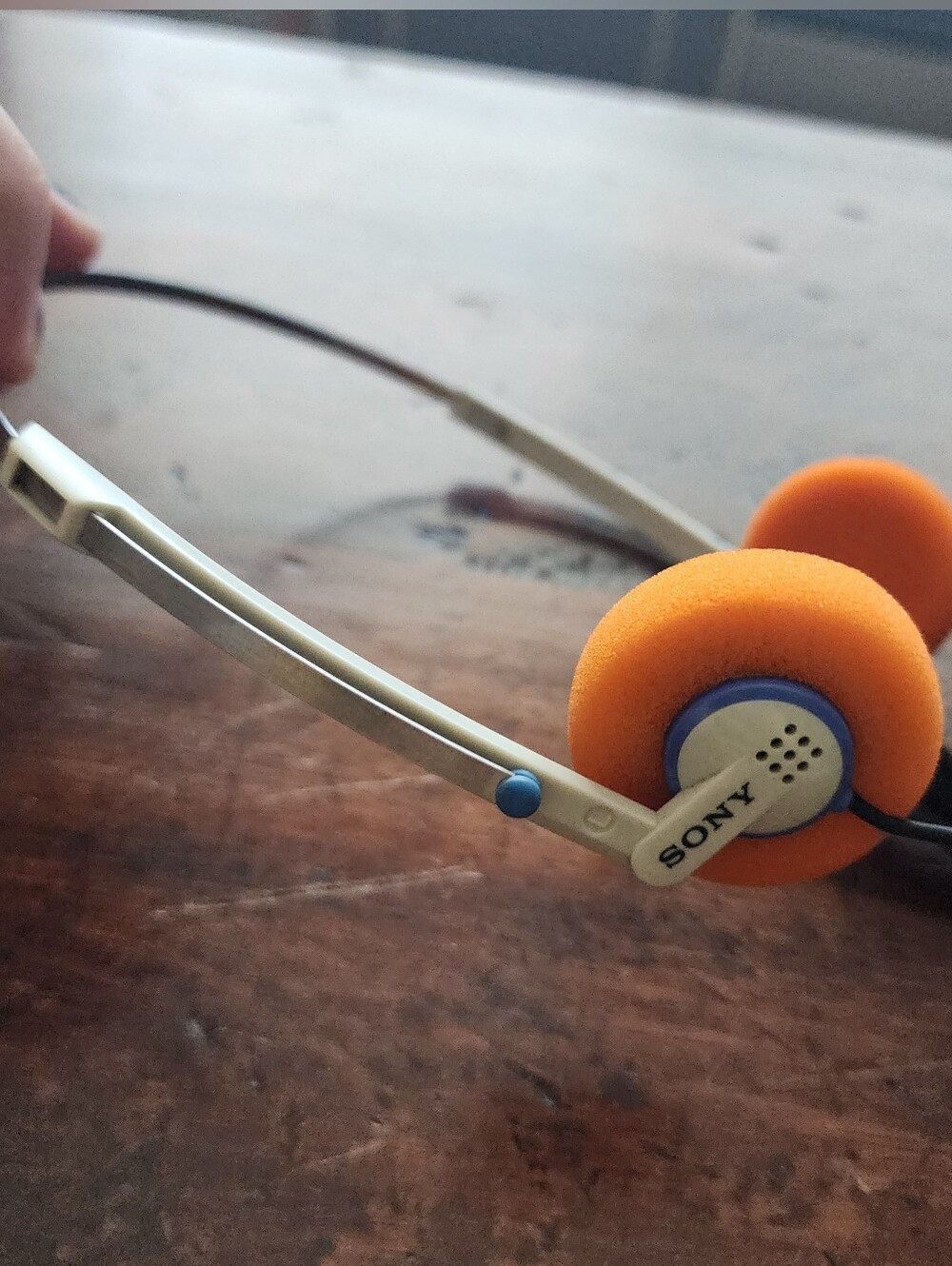 SONY MDR-10 Walkman Lightweight Headphones w/ NEW Orange Pads TESTED WORKING